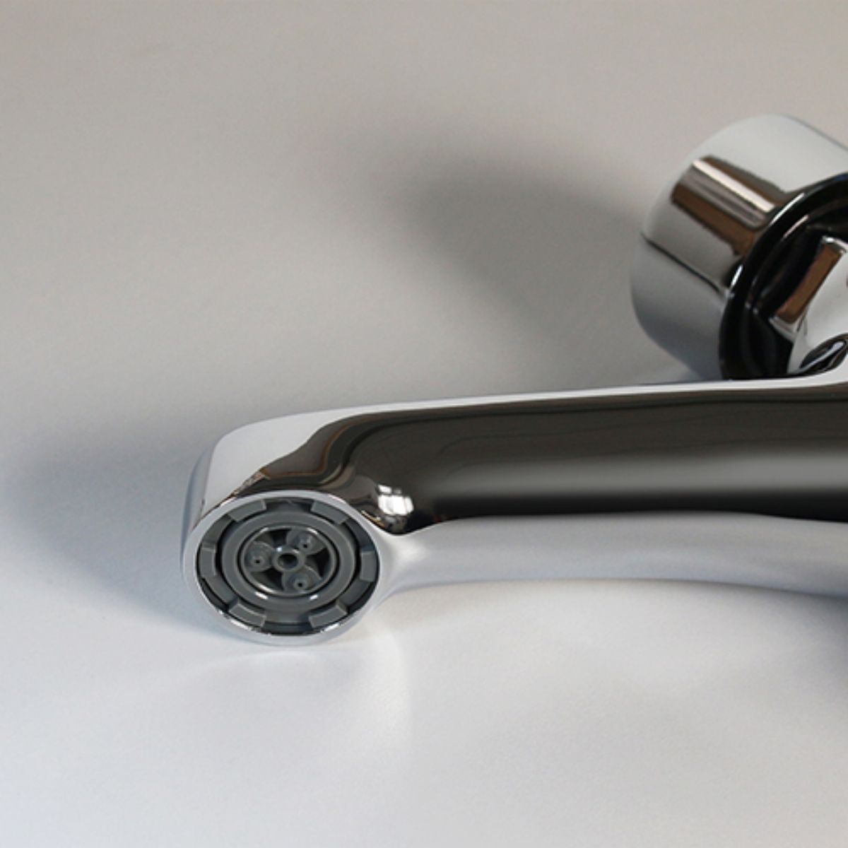 Grifo colectivo temporizado de bronce cromado de lavabo con 90 % de ahorro agua